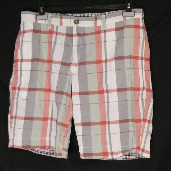 Reversible Plaid Shorts | size 36 | Button and Zipper Closure | Pockets - Picture 1 of 16
